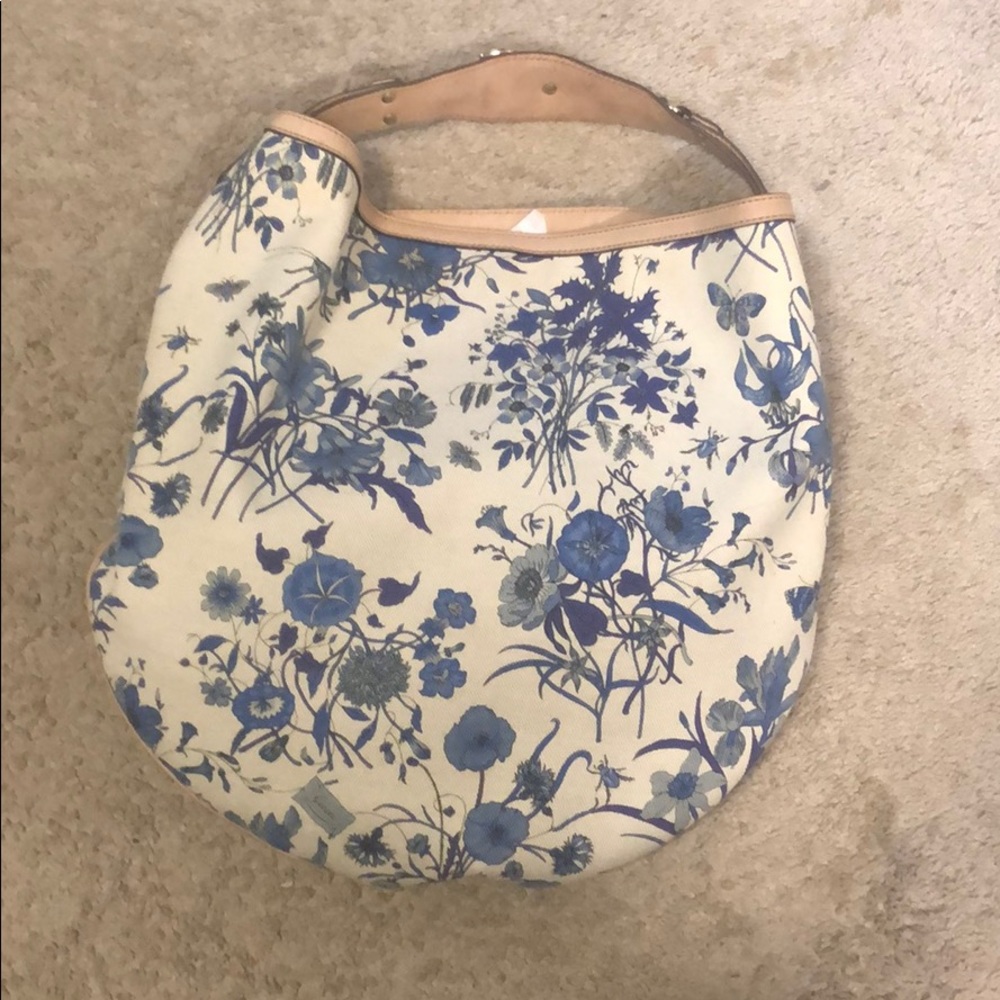 Gucci horsebit blue and cream purse